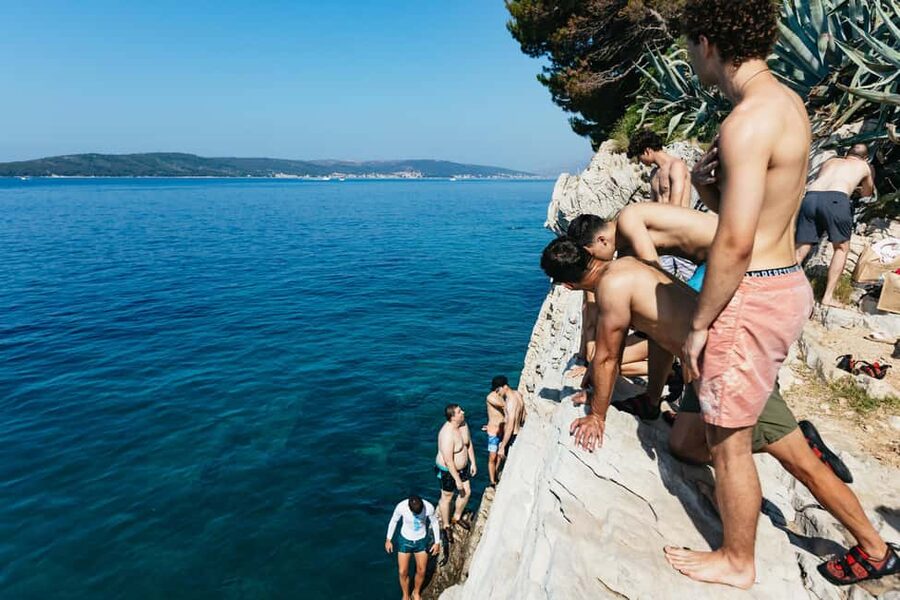 Split: Cliff Jumping & Deep Water Solo Tour - Choosing routes for your own ability