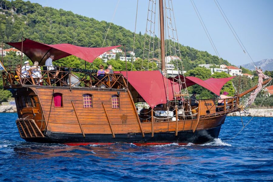 Split: Cruise on Columbo's Pirate Ship "Santa Maria" - Setting Sail on the Santa Maria