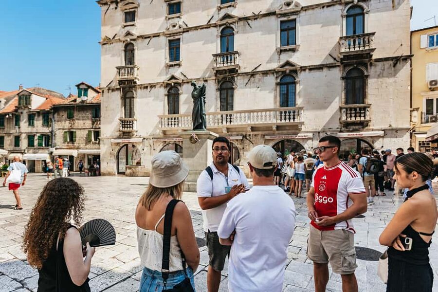 Split: Diocletian Palace & Old Town Guided Walking Tour - The Peristyle, the palace’s grand meeting point