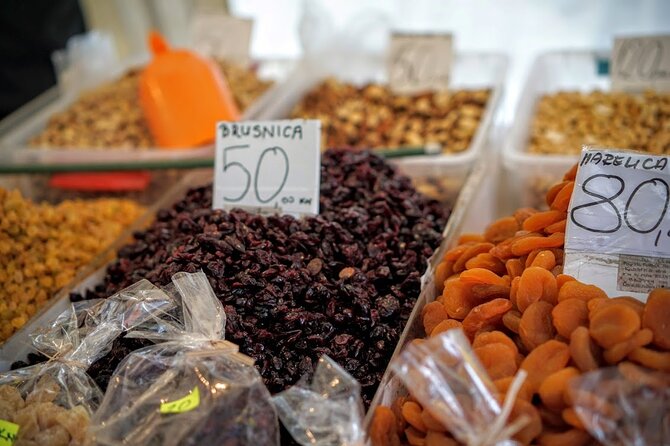 Split: Food Tasting Small Group Tour - Food Included - The guide can make or break the walk