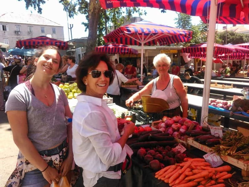 Split: Food Tasting Walking Tour - Meeting the guide at Split’s Golden Gate