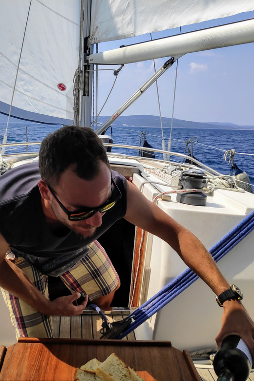 Split: Full Day Sailing Tour to Šolta Island and Brač Island - Key points to know before booking