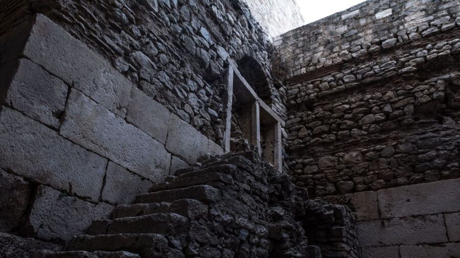 Split: Game of Thrones Tour with Diocletian's Palace Cellar - The guides make the difference