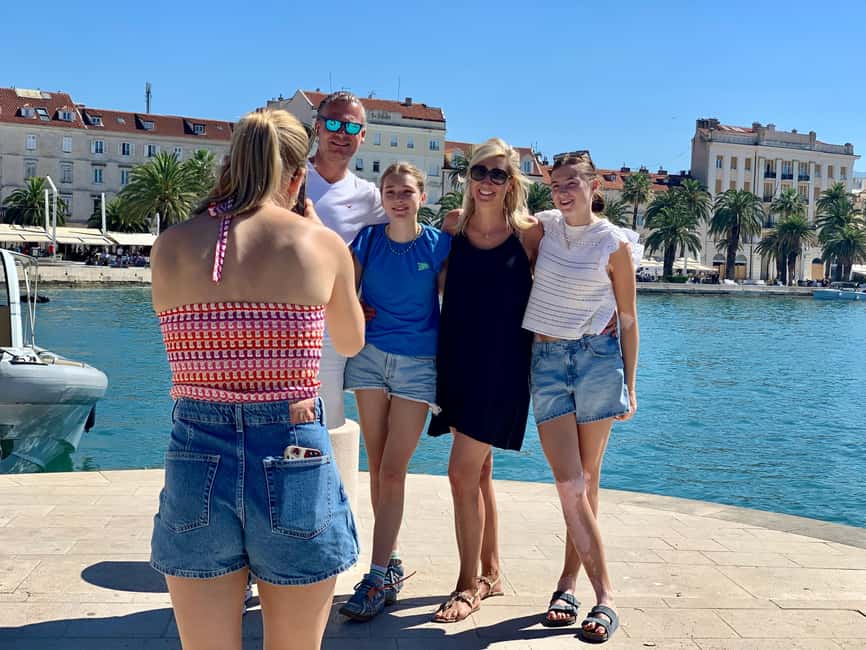 Split: Group or Private Walking Tour with Art Historian - Narrow streets and the Vestibul