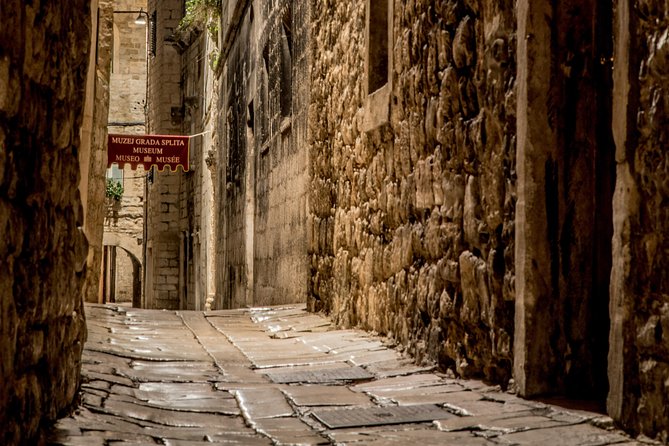 Split highlights – Evening walking tour - Prokurative and the open side toward the harbor