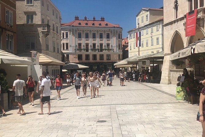Split History and Gastro Small-Group Tour with Food and Drinks - What the meal says about Croatian cooking