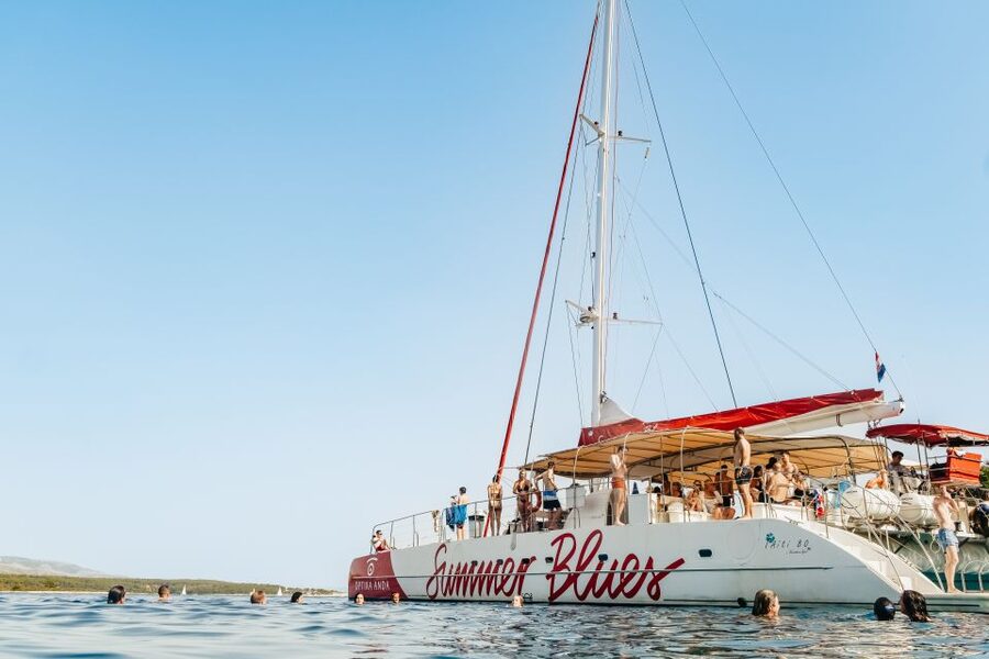 Split: Hvar, Pakleni, Brač & Šolta All-inclusive Tour - Starting with Brač and the first swim