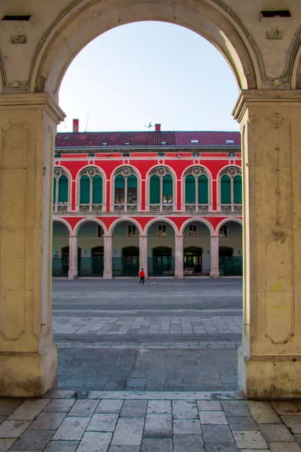 Split: Jewish Heritage & Diocletian's Palace Walking Tour - What $176 buys you