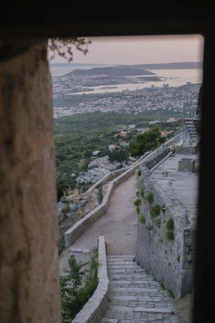 Split: Klis Sunset Sightseeing Bus Tour - Who Should Book This Evening Trip?