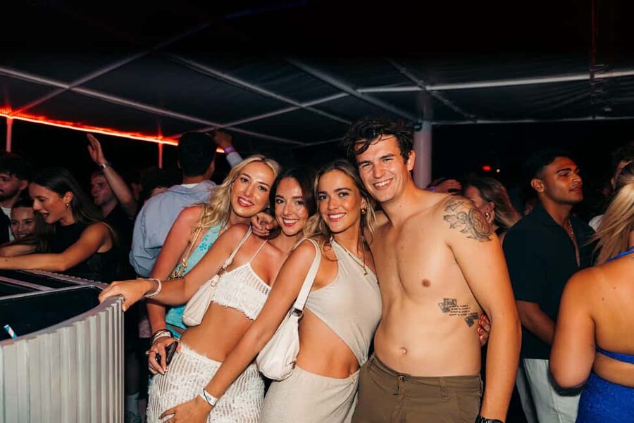 Split: Night Boat Party with Free Shots, Dj and After Party - The strongest reason to book