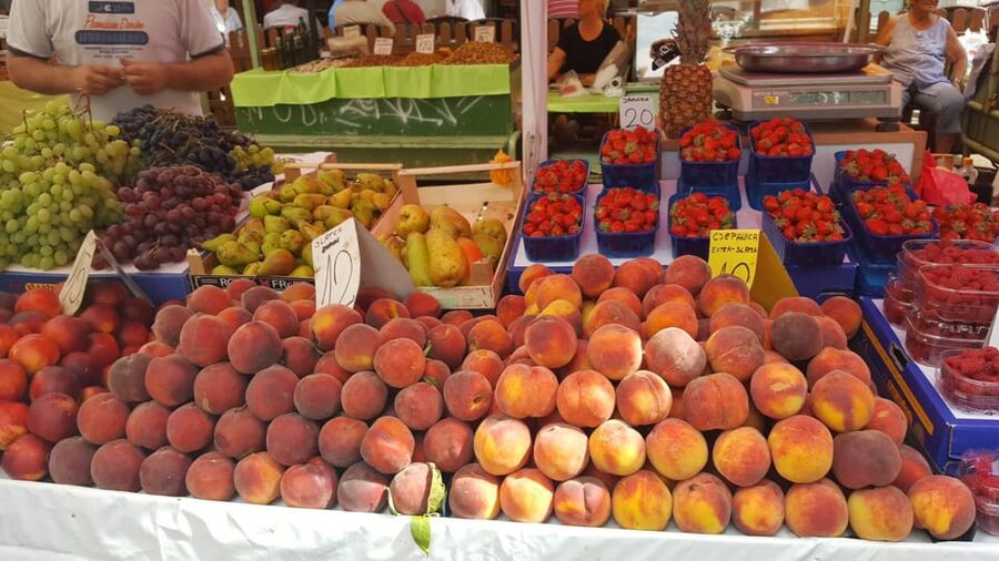 Split: Old Town Food Tour - Jupiter’s Temple and the palace cellars