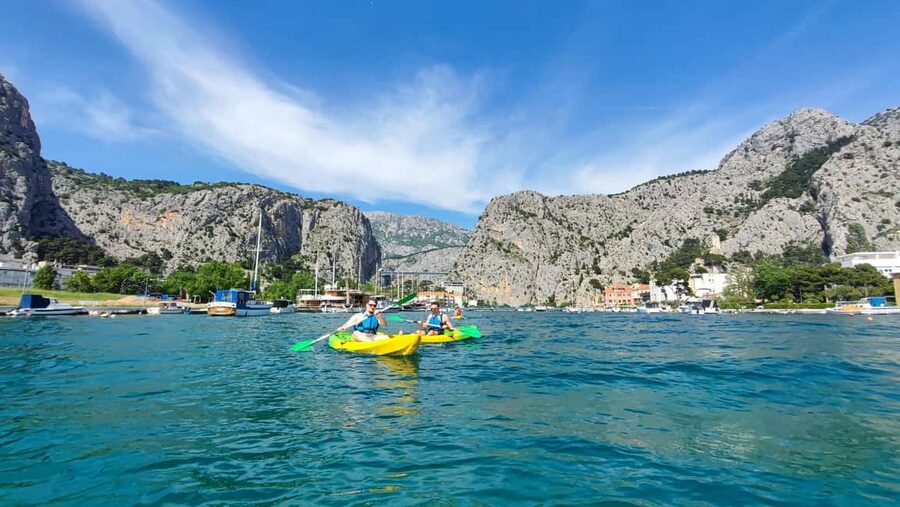 Split/Omiš - Guided Kayaking & Snorkeling Tour Cetina River - The snorkeling stop and the shipwreck detail