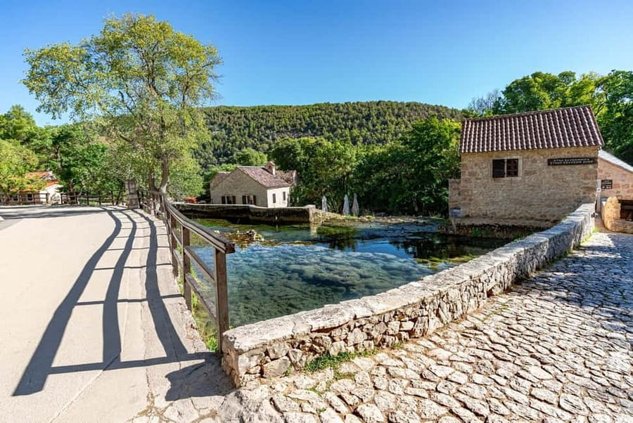 Split or Trogir: Krka Waterfalls & Wine and Food tasting - Starting from Split or Trogir