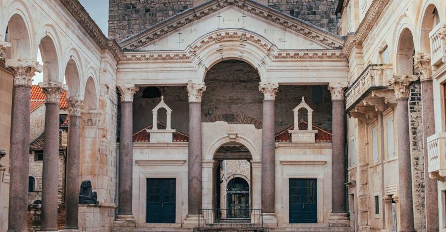 Split: Palace & Old Town Private Walking Tour-Entrance incl. - Key points to know before you book