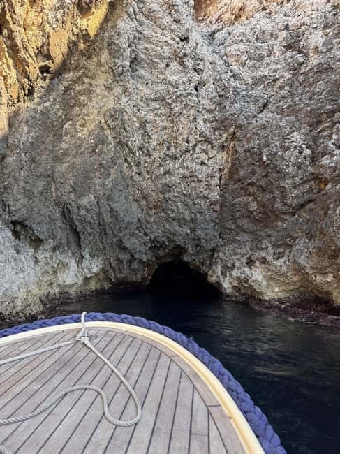 Split/Podstrana: Blue Cave, Hvar & 6 Islands Speedboat Trip - Reaching the Blue Cave on Biševo