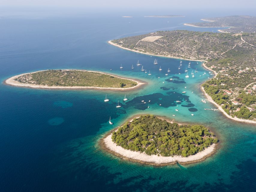 Split: Private Full Day Boat Trip to Blue Lagoon and Trogir - Stomorska Bay and the lunch decision