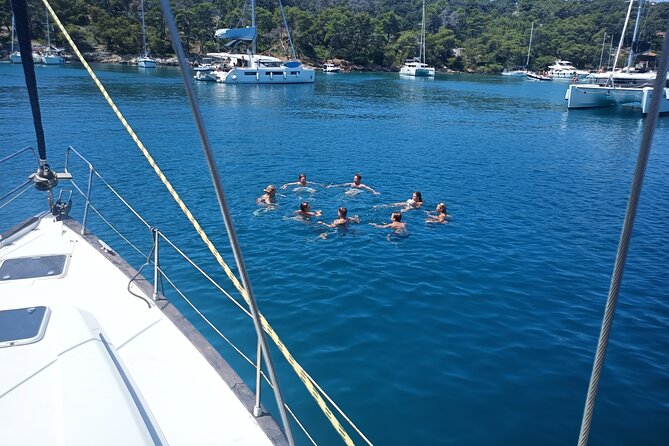 Split: PRIVATE Full-Day Sail Yacht Cruise - Per group (up to 12)! - Price and value for different group sizes