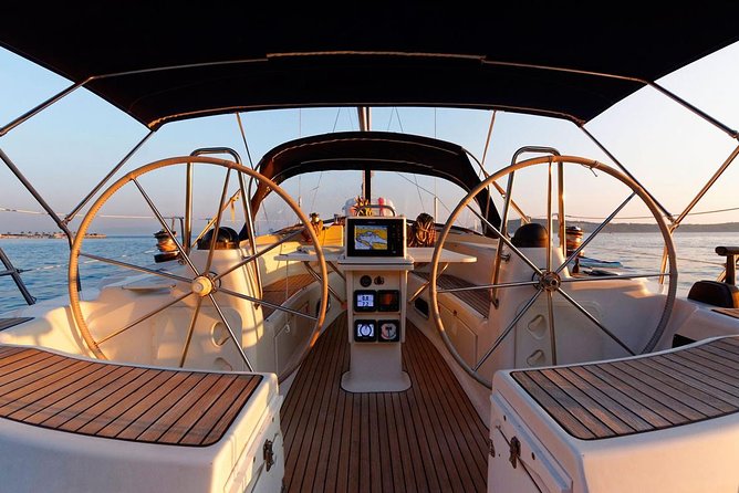 Split: PRIVATE Full-Day Sail Yacht Cruise - Per group (up to 12)! - Meeting at Spinutska ul. 69