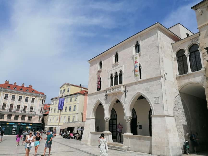 Split; Private Morning Walking Tour in Split - Peristil, the palace’s ceremonial heart