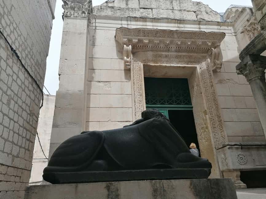 Split; Private Morning Walking Tour in Split - The Golden Gate and the old town’s streets