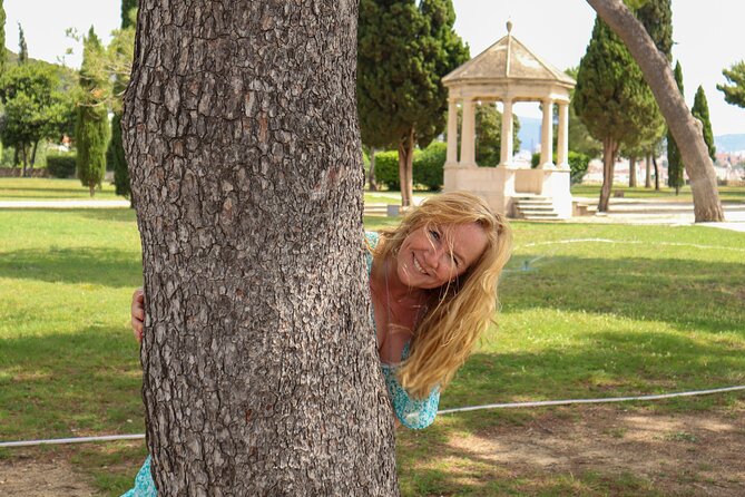 Split Private Tour with Professional Photos - A quick stop at the Vestibulum
