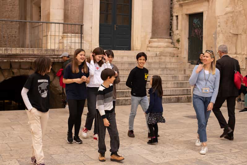 Split: Private Walking Tour for Families with kids (5-17y) - What the guide needs to do well