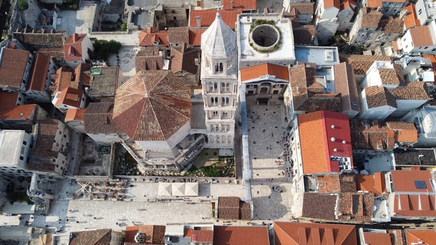 Split: Private Walking Tour for Families with kids (5-17y) - Is $352 a fair family price?