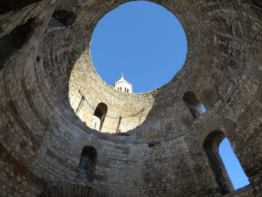 Split: Private Walking Tour in the Historical Town Center - Fruit Square and the Short Walk Back to Riva