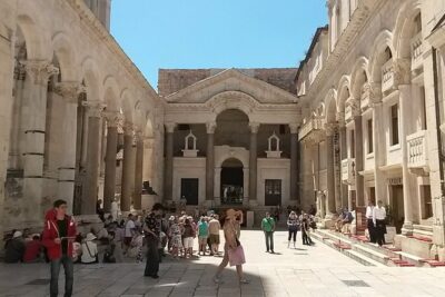 SPLIT-PRIVATE Walking Tour of Diocletian’s Palace & Old Town