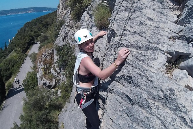 Split Rock Climbing Tour - Equipment, safety, and the approach to the rock