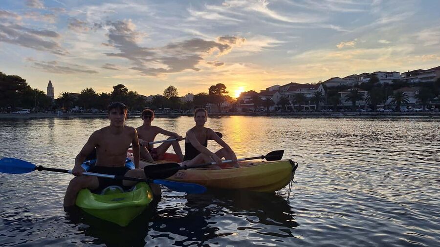 Split: Sunset Guided Kayaking Tour - What the $49 price really covers