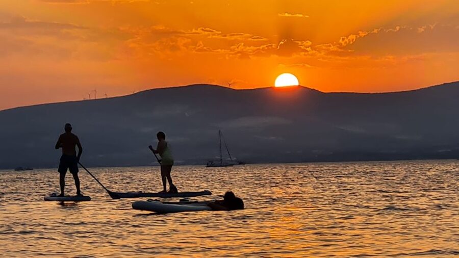 Split Sunset Stand Up Paddle Tour - Practical preparation for a wet evening