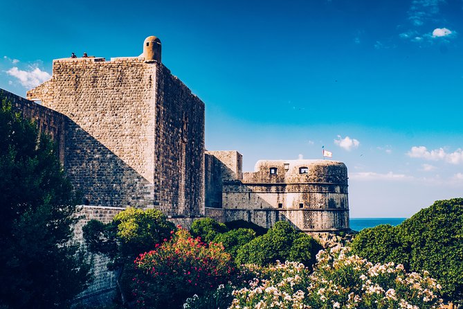 Split to Dubrovnik Private Tour with Local Guide - Walking Dubrovnik’s famous city walls