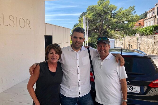 Split to Split Airport Private transfer 1-8 pax (Door to Door transfer) - A straightforward ride from Split Airport