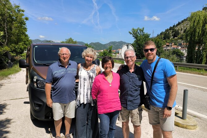Split to Split Airport Private transfer 1-8 pax (Door to Door transfer) - A private vehicle for up to eight people