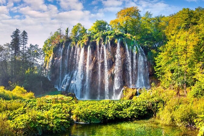Split to Zagreb via Plitvice Lakes (3 hours stop is included) - Should you book the Split to Zagreb Plitvice transfer?