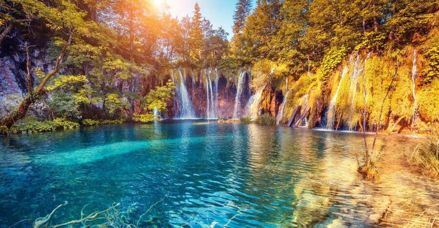 Split: Transfer to Zagreb with Plitvice Lakes Entry Tickets - Key points at a glance