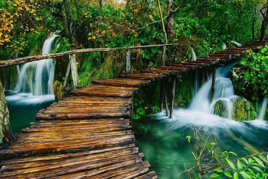 Split: Transfer to Zagreb with Plitvice Lakes Entry Tickets - The café break and what it really gives you