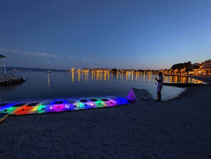 Split: Transparent SUP night Glow tour - A short lesson before the lights go on