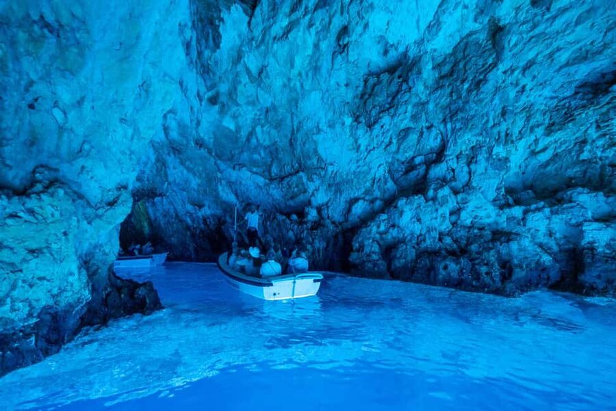Split/Trogir: Blue Cave, Mamma Mia, Hvar and 5 Island Tour - Swimming and snorkeling at Budikovac Blue Lagoon