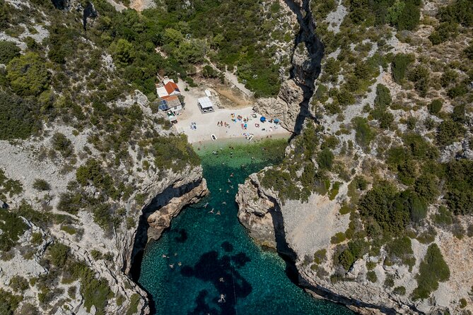 Split/Trogir: Blue Cave, Vis, and Hvar Speedboat Day Tour - Hvar: two hours for history and views