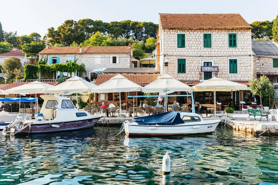 Split/Trogir: Blue lagoon and 3 islands speedboat tour - Trogir gives you 50 minutes of old stone streets