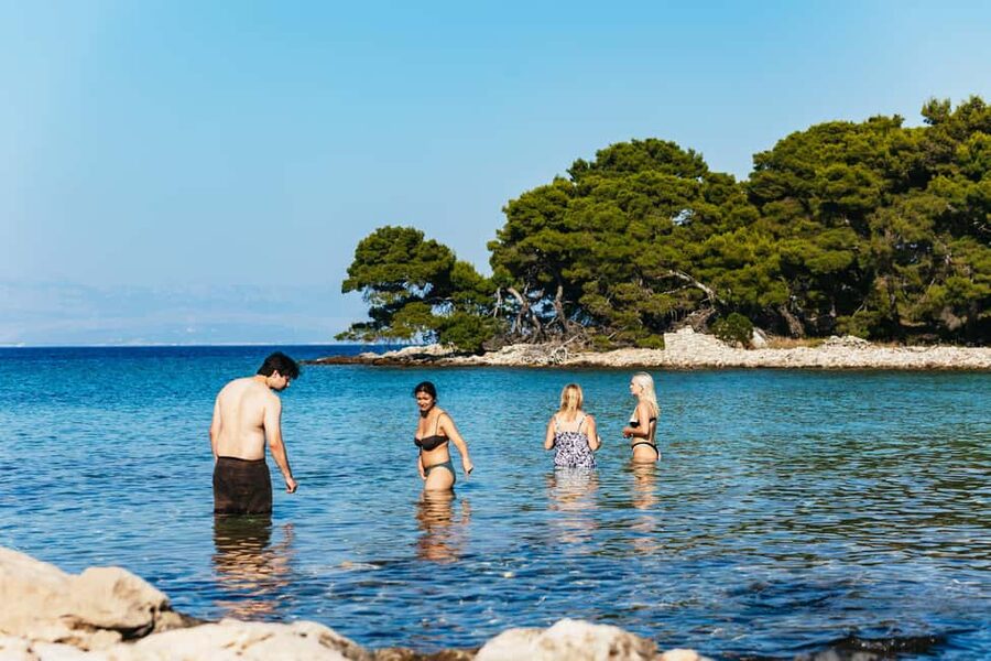 Split/Trogir: Blue lagoon and 3 islands speedboat tour - Maslinica is a relaxed final stop