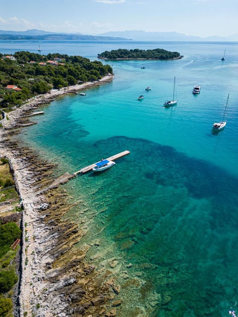 Split/Trogir: Half-Day(5 hours) 3-Island Speedboat Adventure - What the crew and boat add to the day