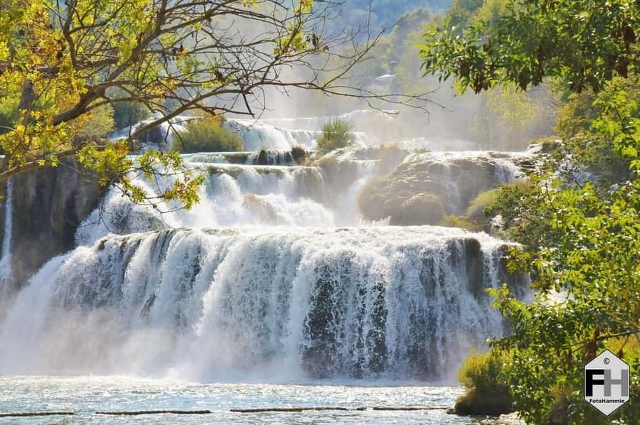 Split & Trogir: Krka Waterfalls & Swimming in Primošten - Walking to Skradinski buk
