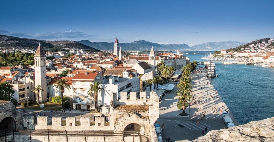 Trogir: Old Town Guided Walking Tour - Why a short walk works well in Trogir