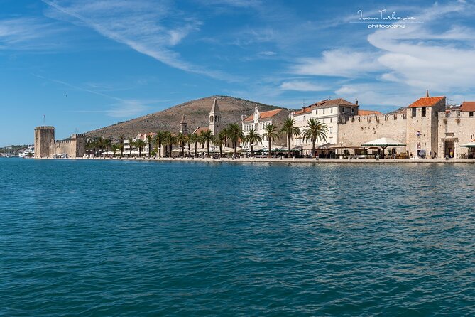Trogir walking tour with a local guide - Town Hall and the Venetian civic center