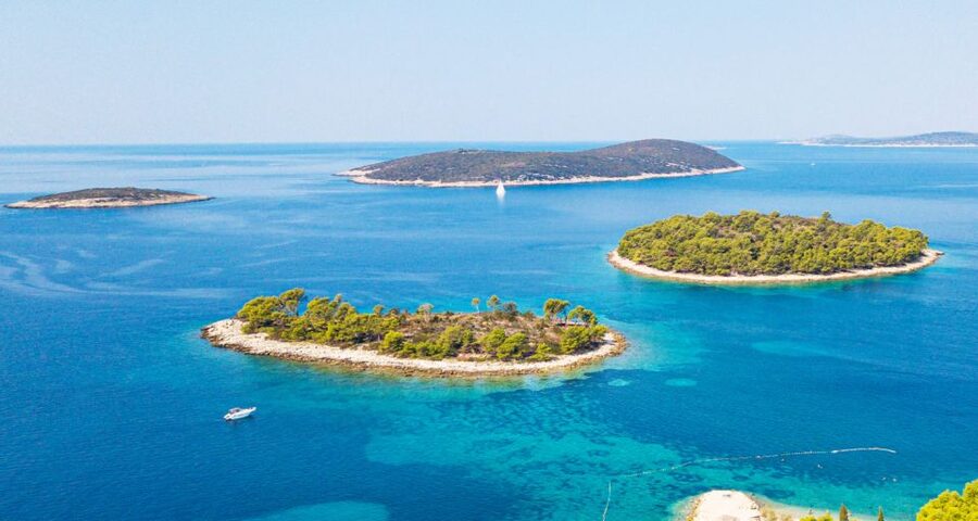 Trogir: White Lagoon, Maslinica & Blue Lagoon Speedboat Tour - What the $88 Price Really Gets You