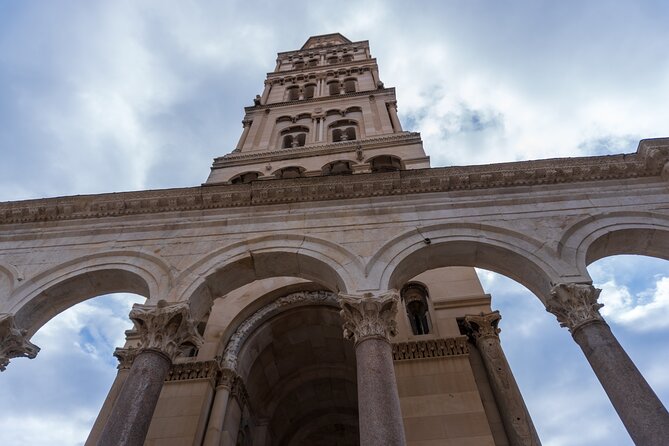 Walking tour of Diocletian's Palace in Split - Paying $18.10 for local context