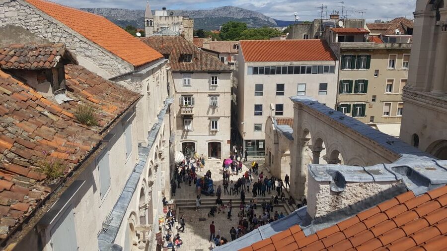 Walking Tour Split - What the guides add